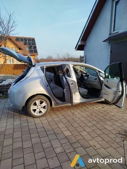 Фото 3 - Nissan Leaf 2013