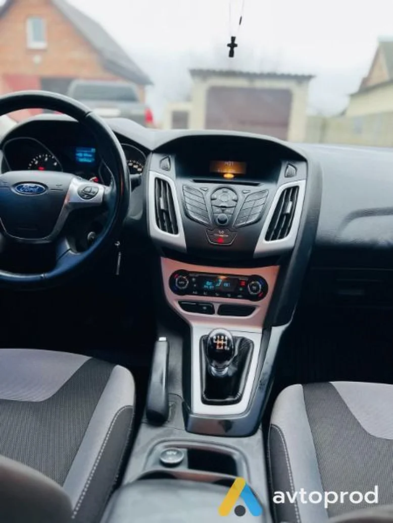 Фото 2 - Ford Focus 2014