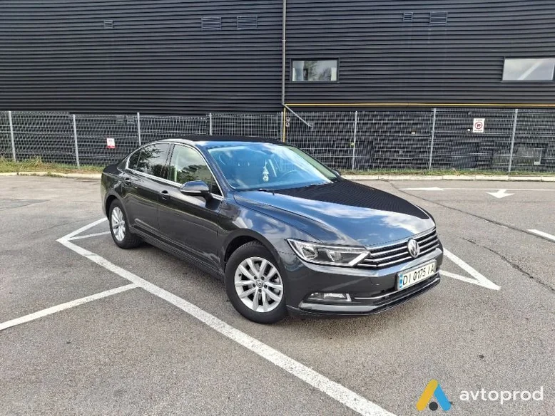 Фото 1 - Volkswagen Passat 2018
