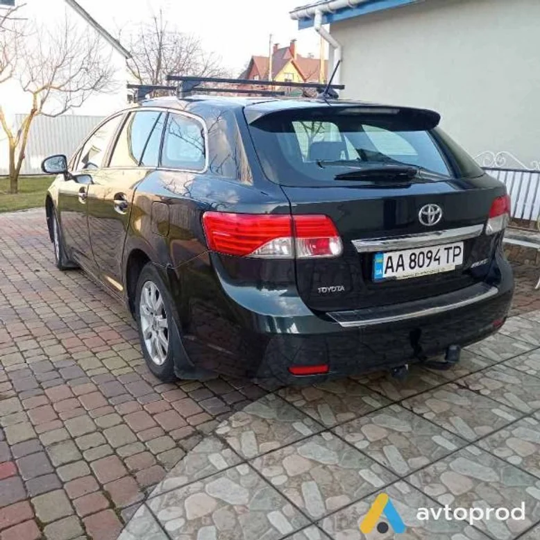 Фото 4 - Toyota Avensis 2012