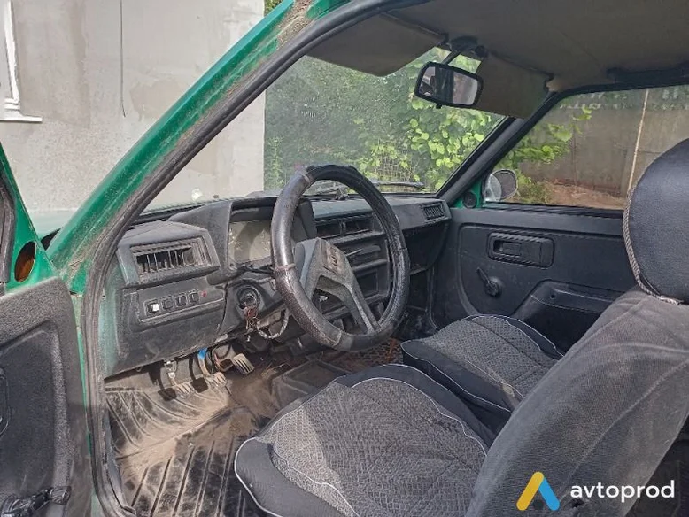 Фото 2 - ZAZ 1102 1990