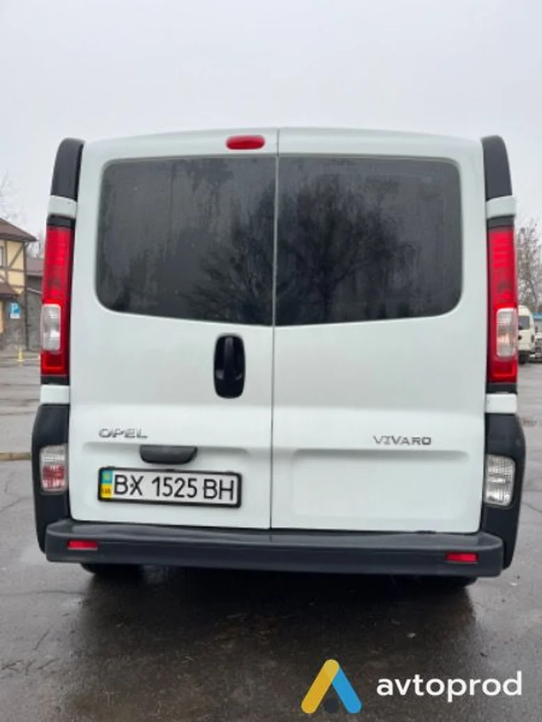 Фото 4 - Opel Vivaro 2007