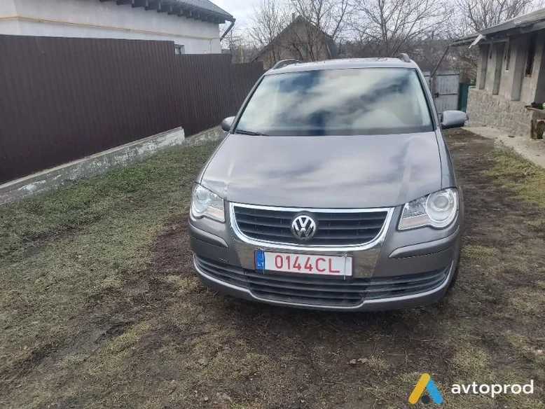 Фото 3 - Volkswagen Touran 2008