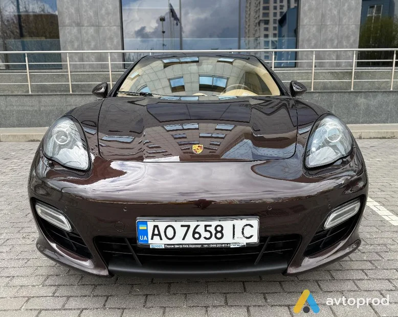 Фото 2 - Porsche Panamera 2013