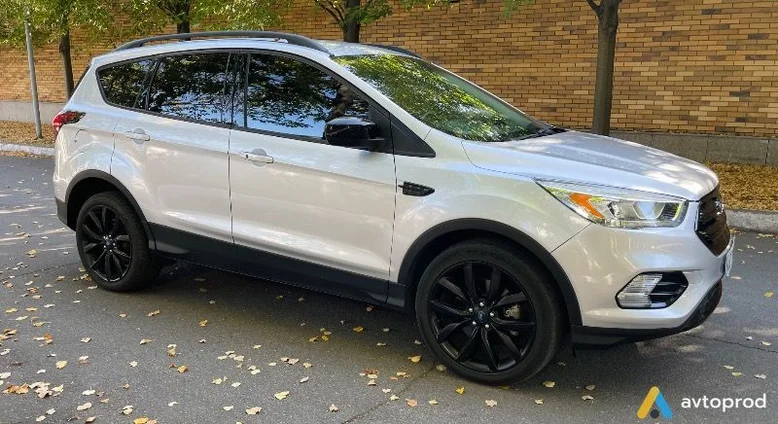 Фото 1 - Ford Escape 2019