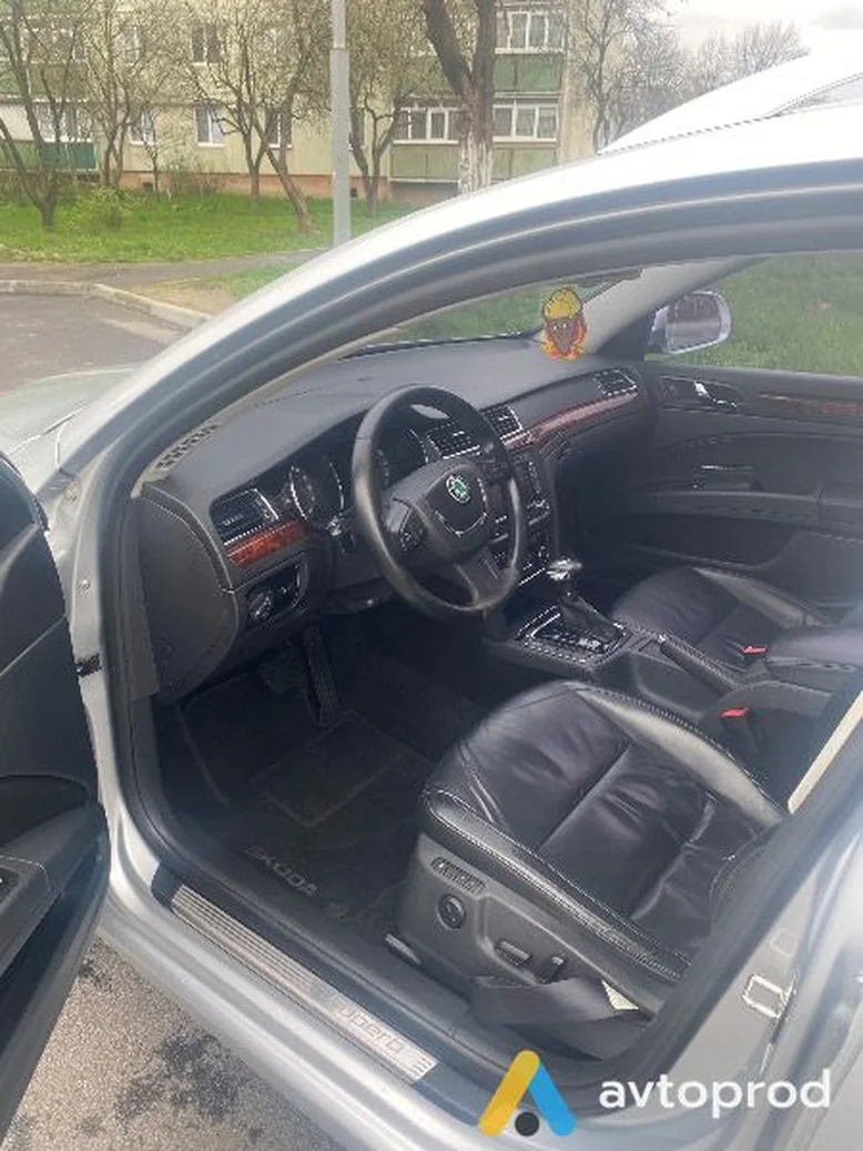 Фото 4 - Skoda Superb 2011