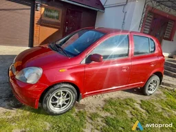 Фото 4 - Toyota Yaris 2001