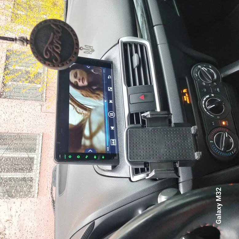 Фото 4 - Mazda 3 2014