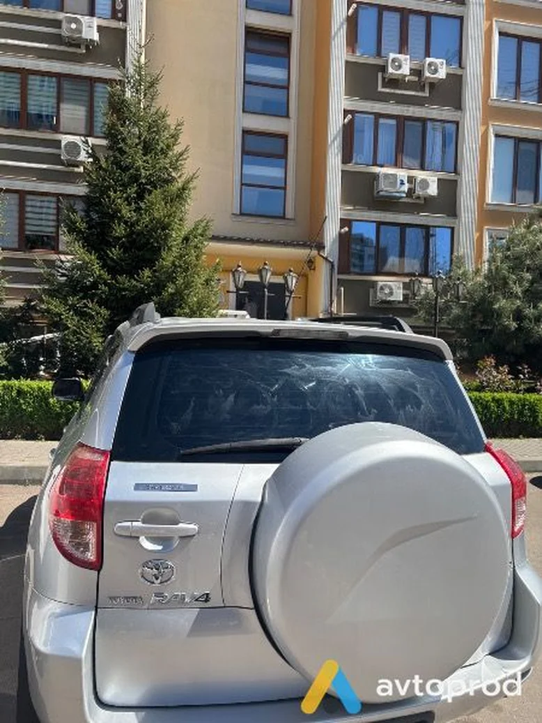 Фото 4 - Toyota RAV 4 2006