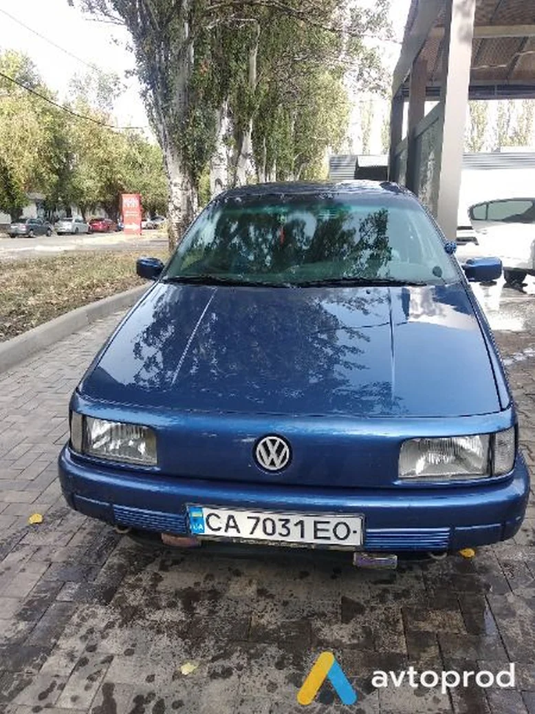 Фото 1 - Volkswagen Passat 1990