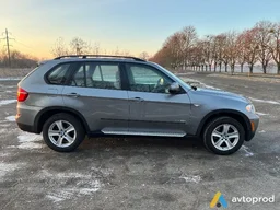 Photo 3 - BMW X5 2010