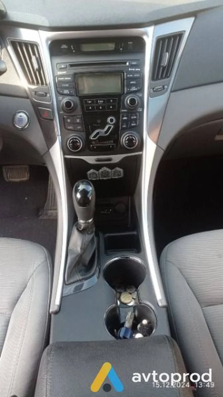 Фото 2 - Hyundai Sonata 2012