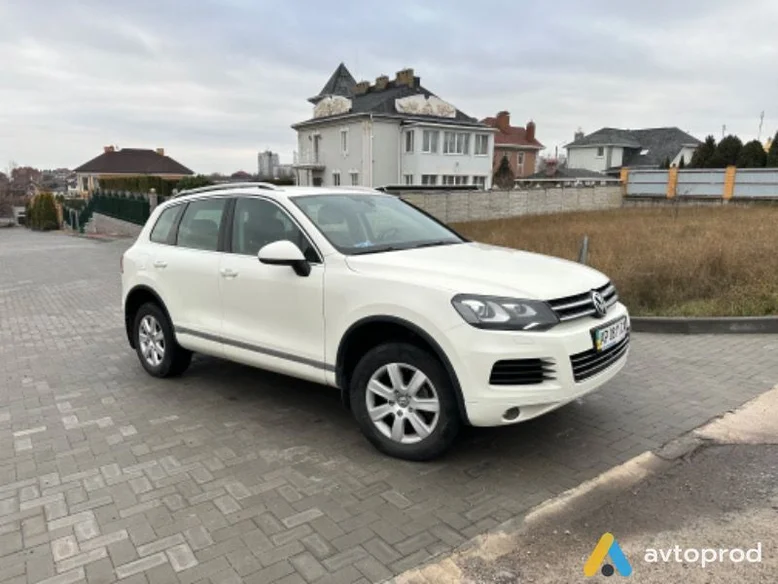 Фото 1 - Volkswagen Touareg 2010