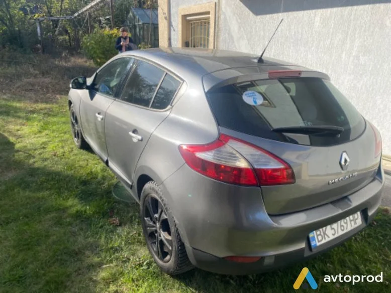 Фото 1 - Renault Megane 2010