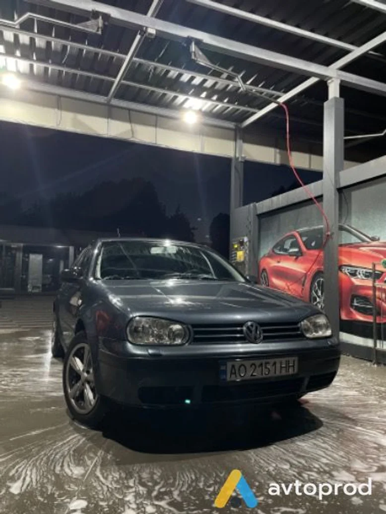 Фото 1 - Volkswagen Golf 2000