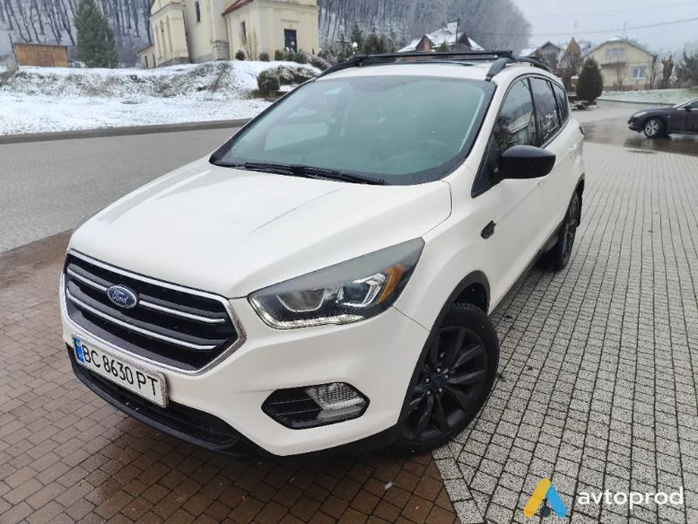 Фото 1 - Ford Escape 2016