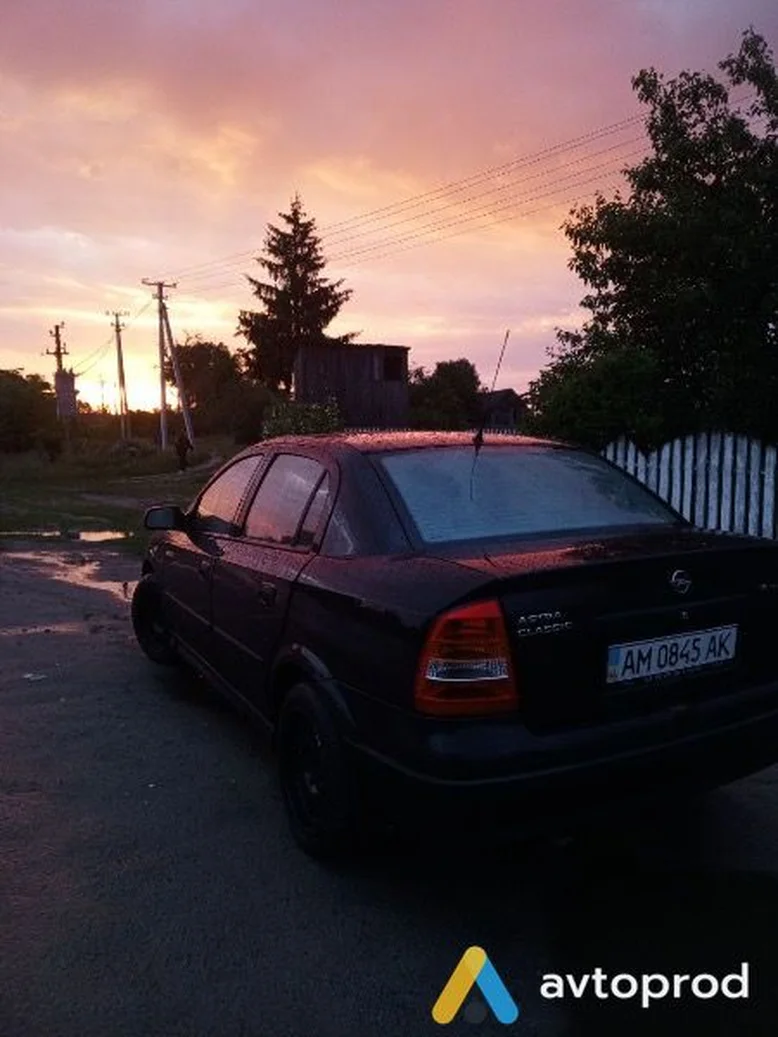 Фото 4 - Opel Astra 2007