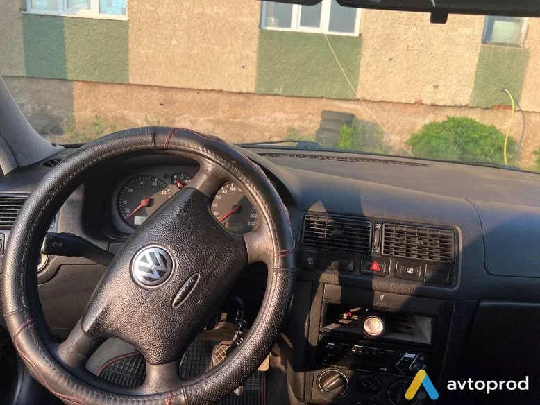 Фото 2 - Volkswagen Golf 1998