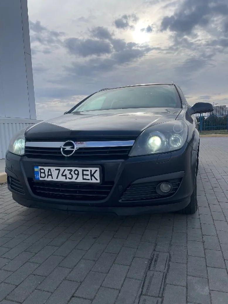 Фото 1 - Opel Astra 2006