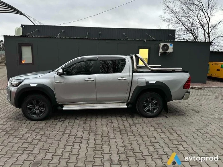 Фото 1 - Toyota Hilux 2019