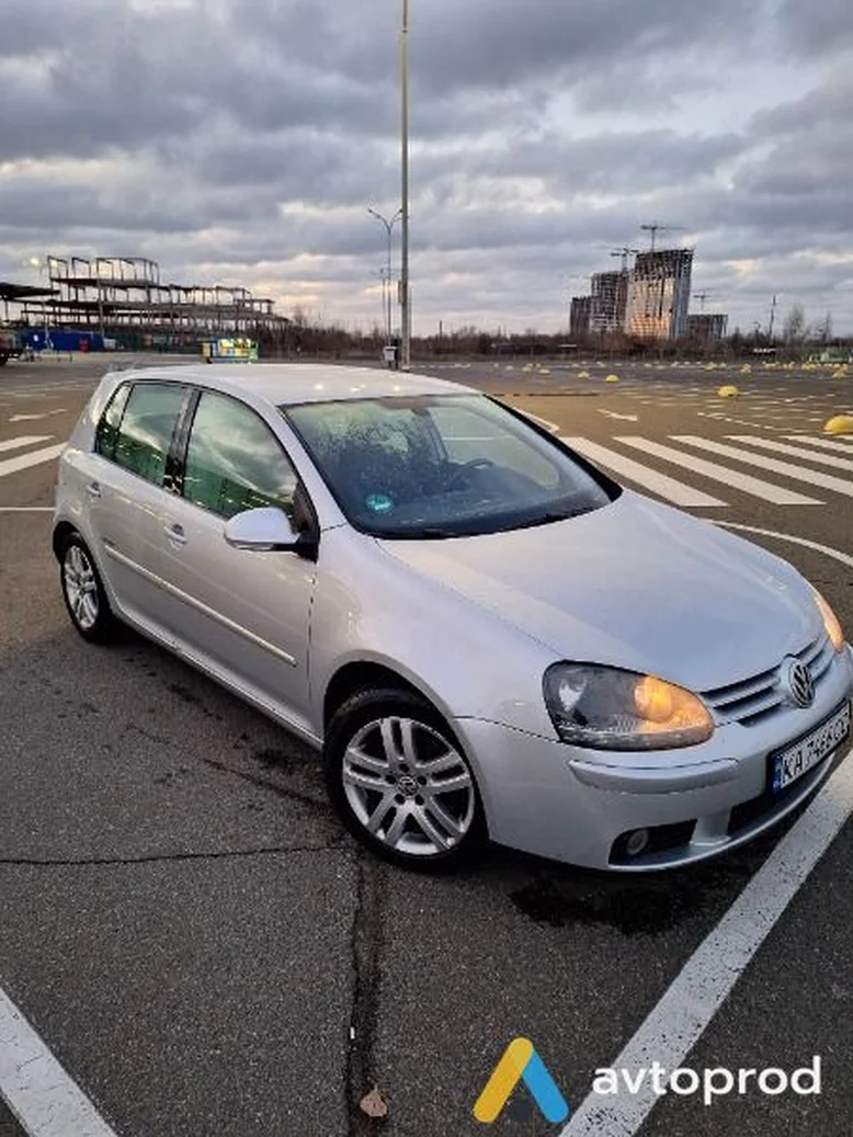 Фото 1 - Volkswagen Golf 2008