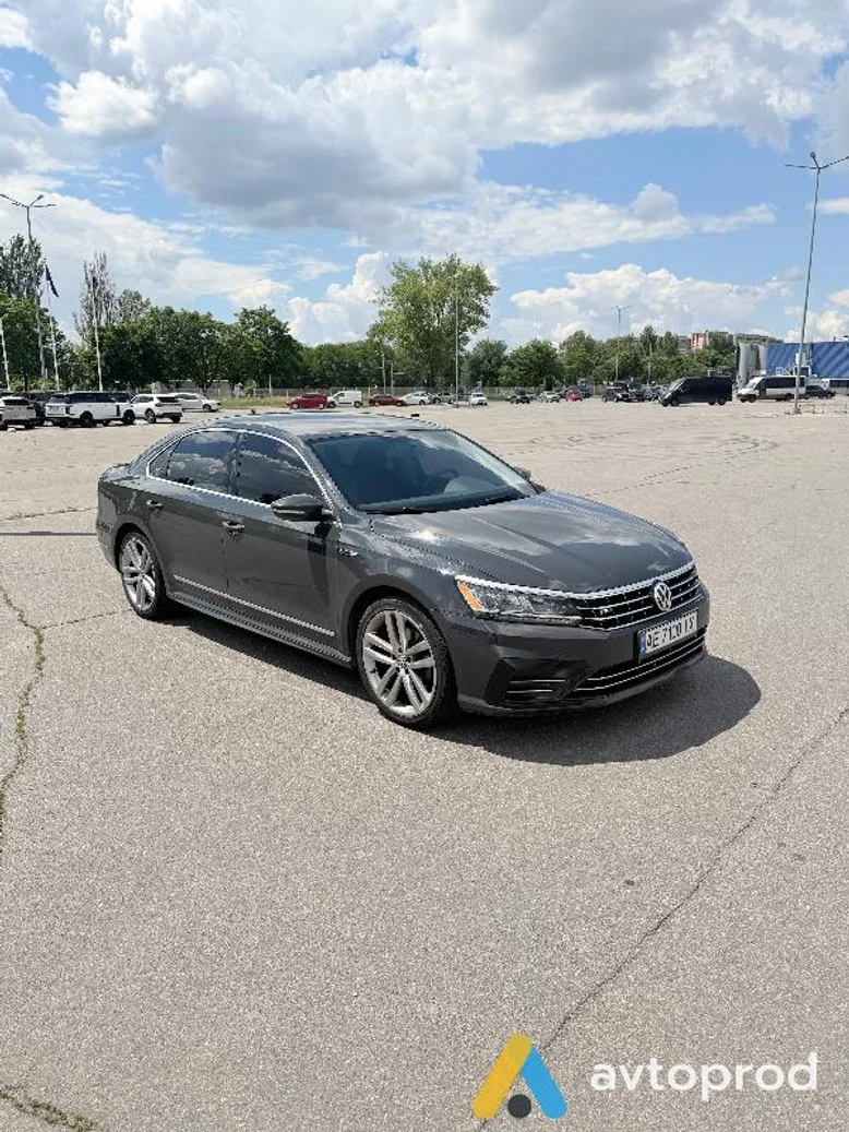 Photo 1 - Volkswagen Passat 2017
