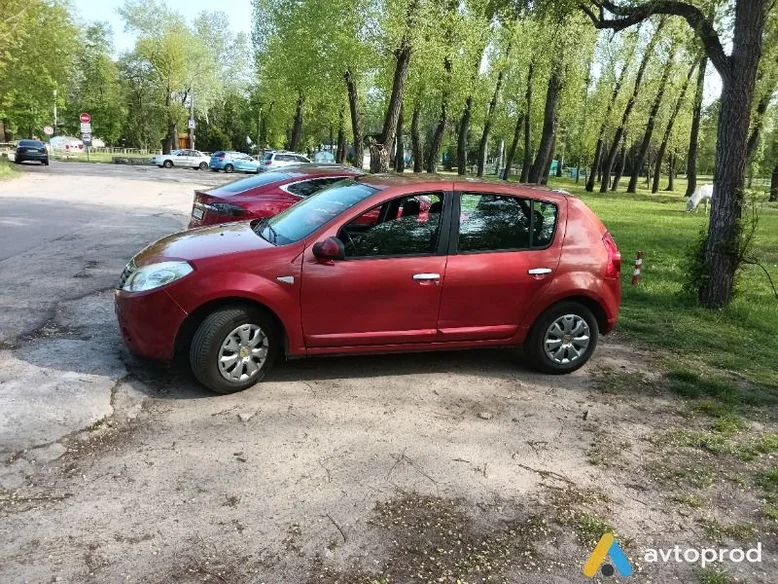 Фото 1 - Dacia Sandero 2008