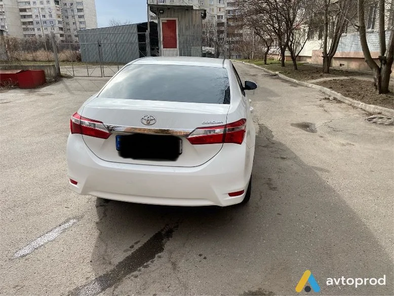Фото 4 - Toyota Corolla 2017