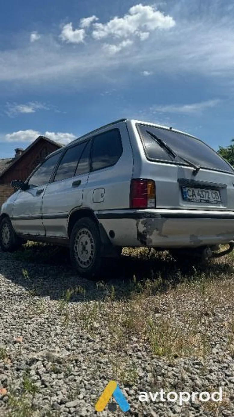 Фото 3 - Kia Pride 2000