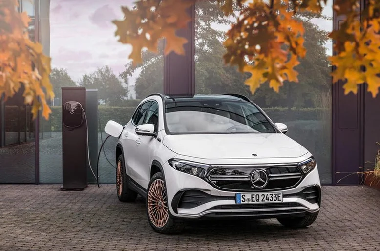 НОВИЙ MERCEDES EQA 🚘