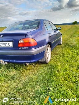 Photo 2 - Toyota Avensis 1999