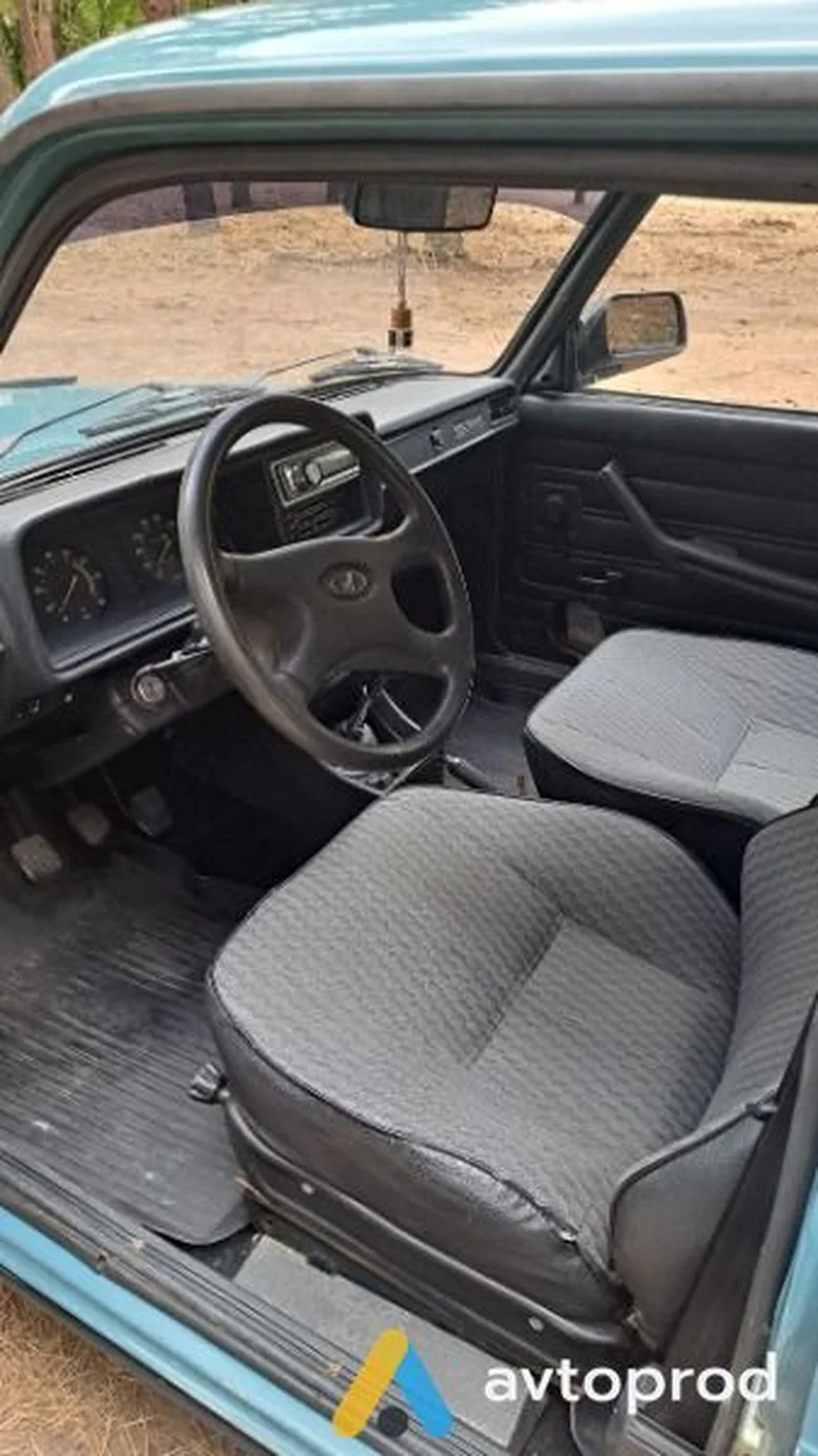 Фото 4 - VAZ 2107 2005