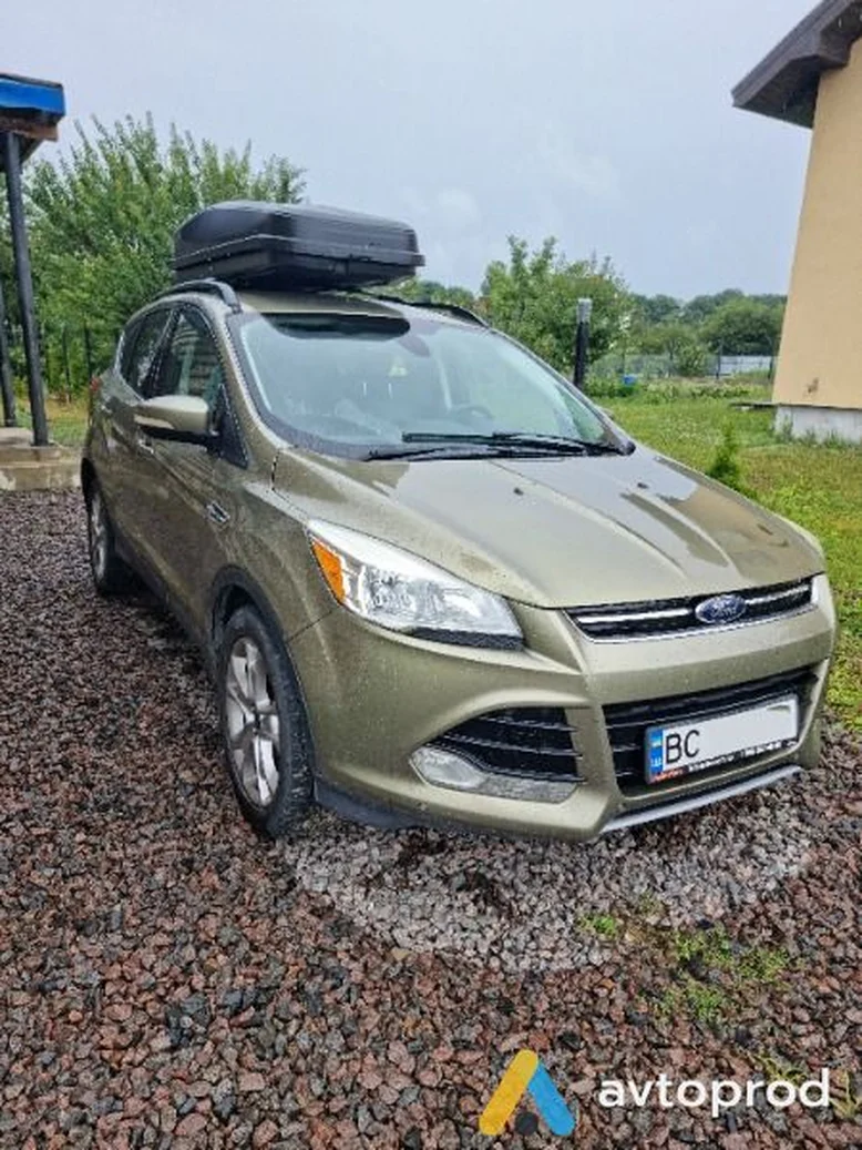 Фото 3 - Ford Escape 2012