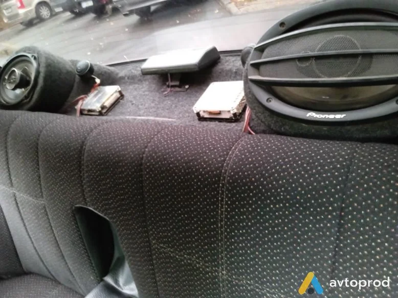 Фото 4 - VAZ 2107 2004