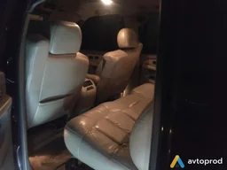 Photo 3 - Chevrolet Suburban 2002