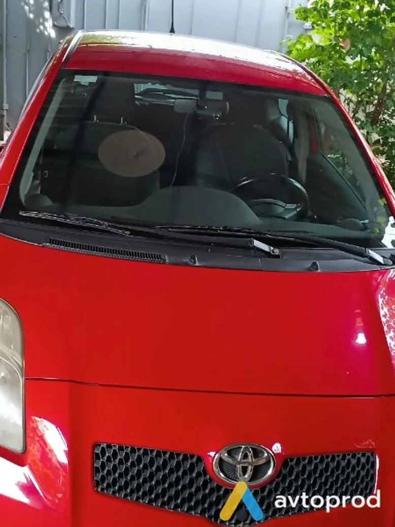 Фото 1 - Toyota Yaris 2007