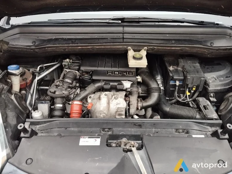 Фото 1 - Citroen C4 2010