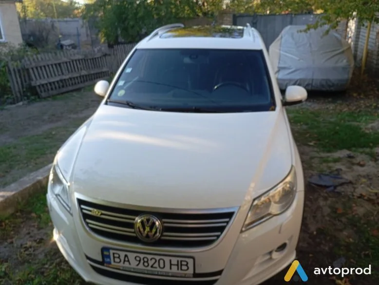 Фото 4 - Volkswagen Tiguan 2010