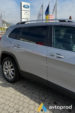 Photo 4 - Jeep Cherokee 2018