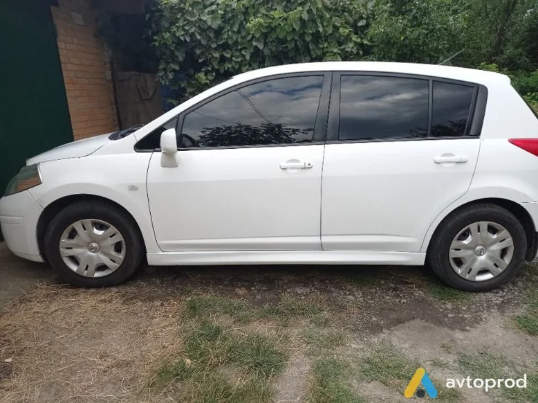 Фото 4 - Nissan Tiida 2010