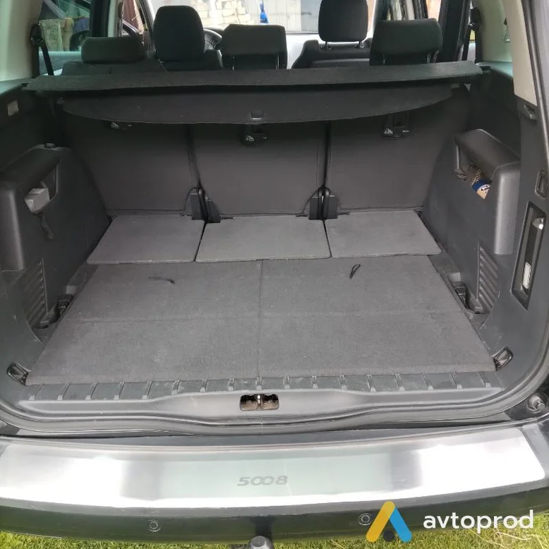 Photo 1 - Peugeot 5008 2011