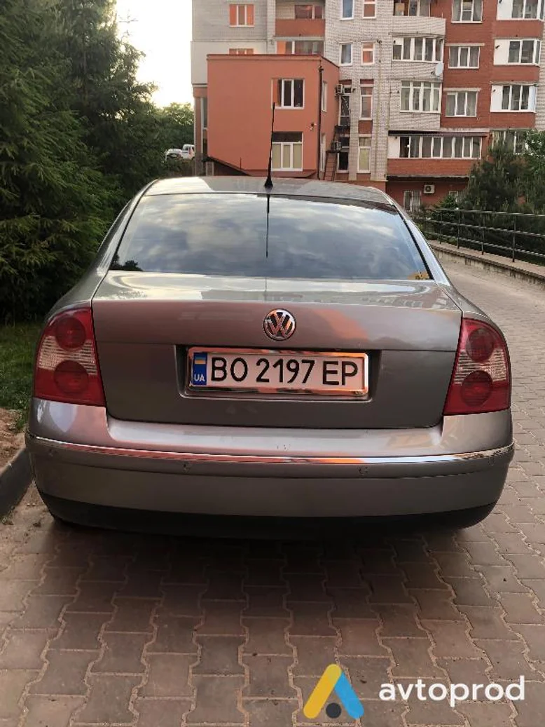 Фото 4 - Volkswagen Passat 2004