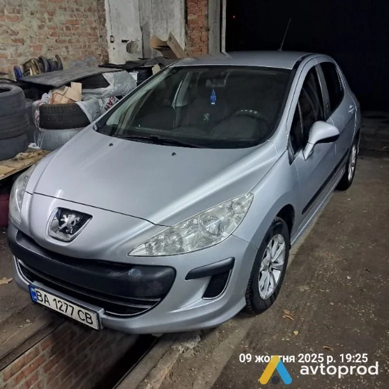 Фото 1 - Peugeot 308 2010