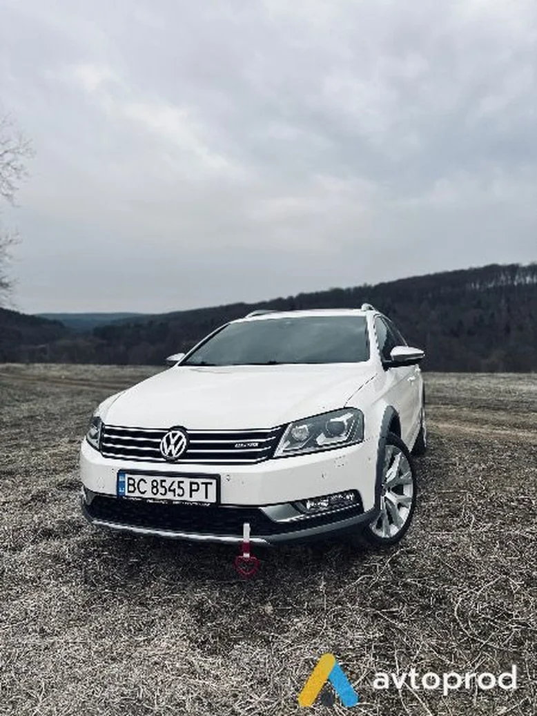 Фото 1 - Volkswagen Passat 2014