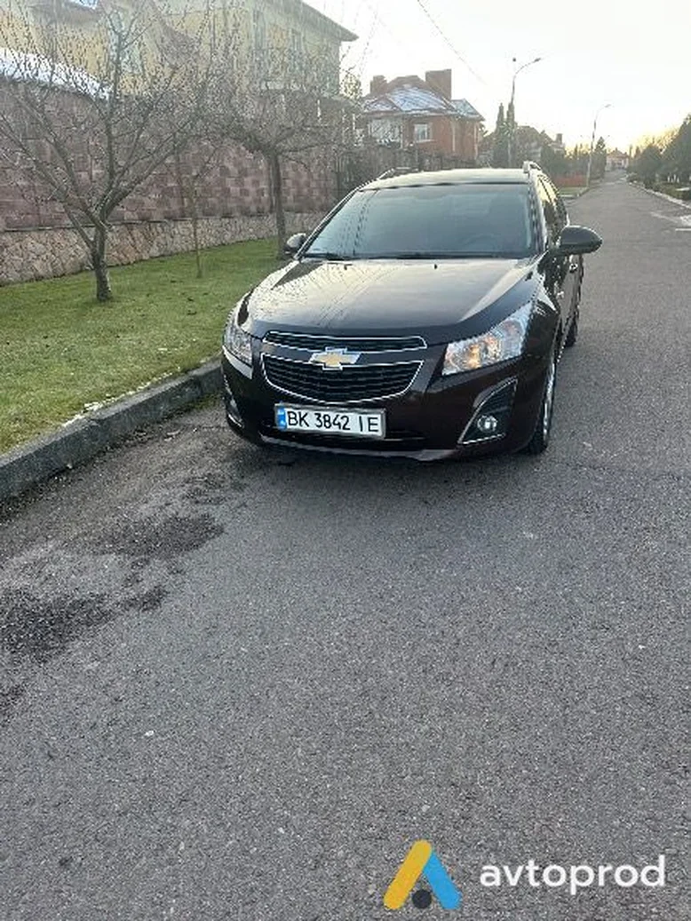 Фото 1 - Chevrolet Cruze 2013