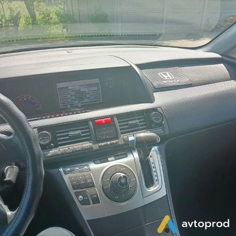 Фото 4 - Honda Elysion 2011