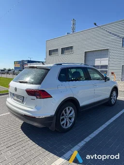 Photo 4 - Volkswagen Tiguan 2019