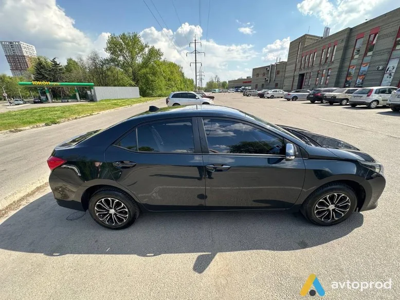 Фото 4 - Toyota Corolla 2014
