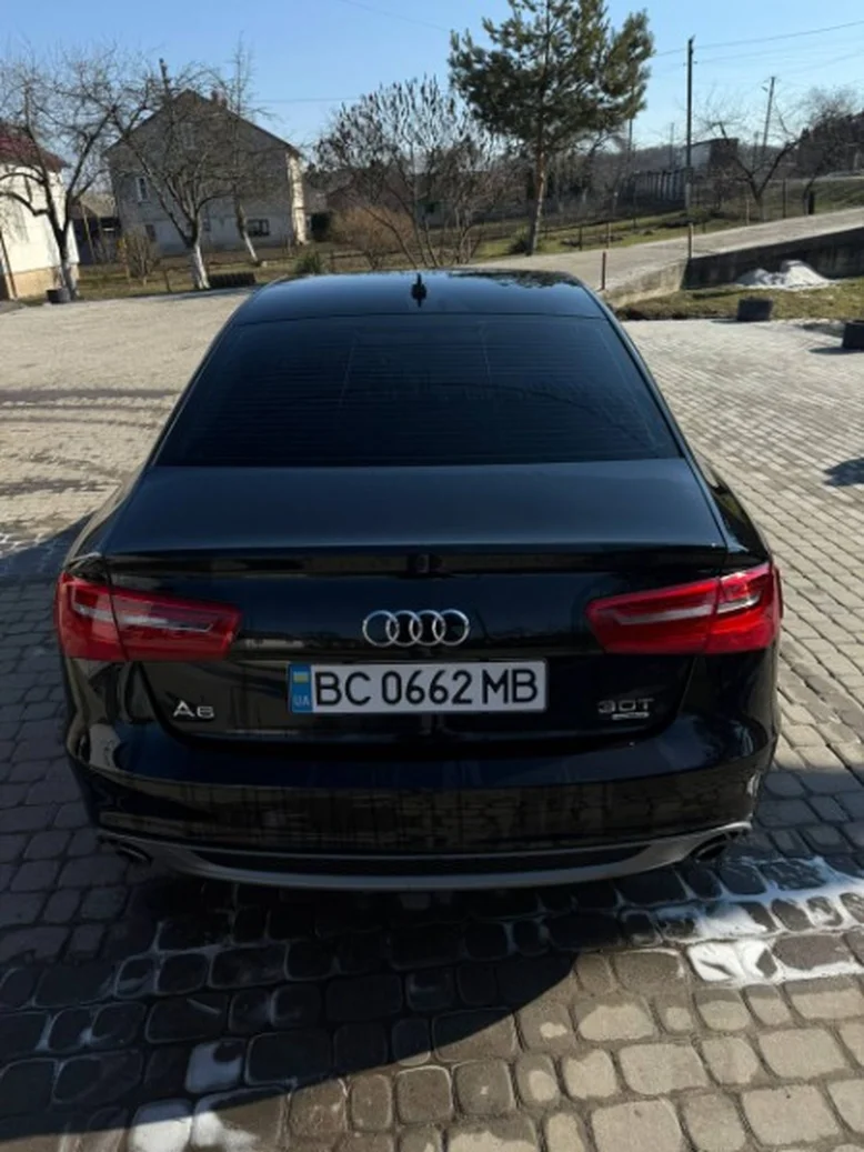 Фото 1 - Audi A6 2011