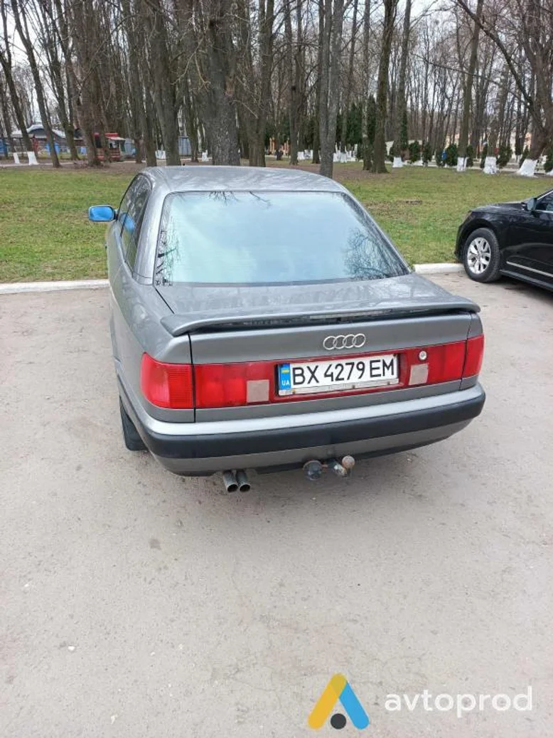 Фото 4 - Audi 100 1995